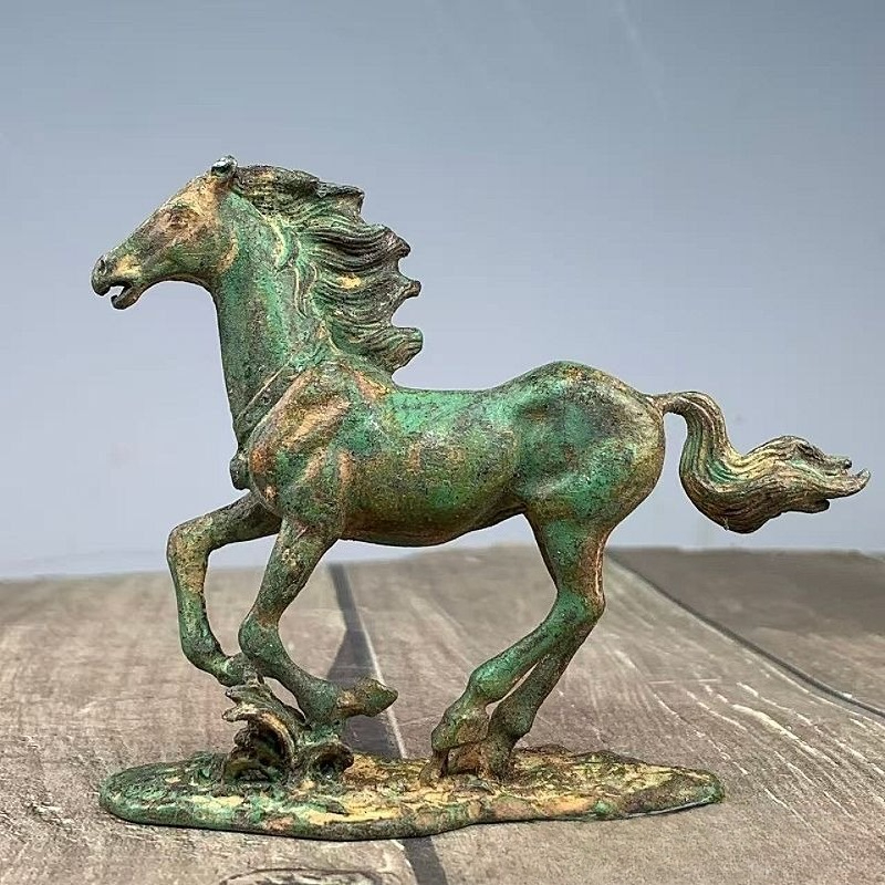 Vintage Collectible Ornaments - Antiek Zodiac paardenbeeld galopperend paard beeldje